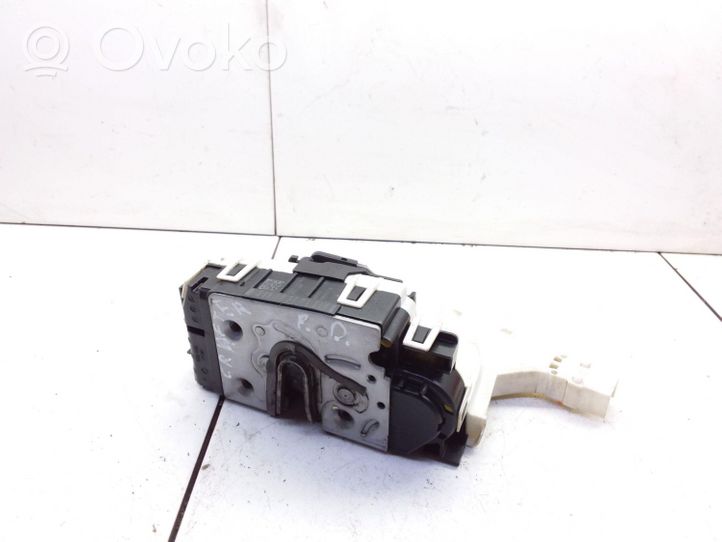 Volkswagen Crafter Priekšpusē slēdzene A9067201835