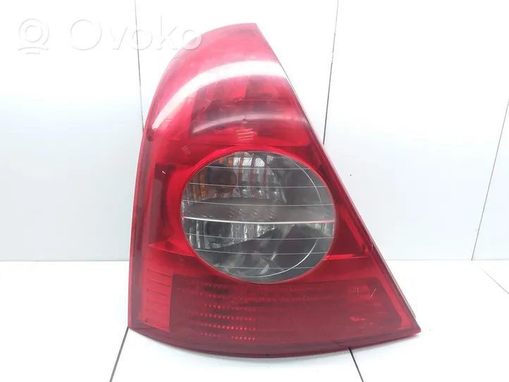 Renault Clio II Luci posteriori 8200071413