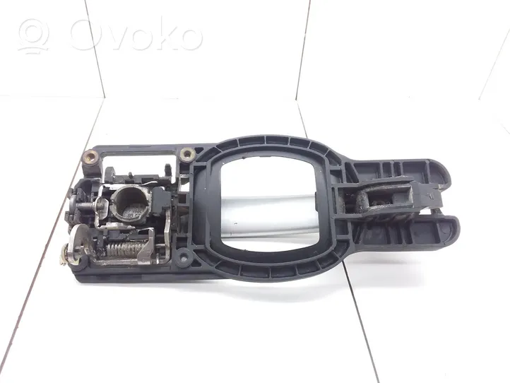 Audi A2 Maniglia esterna per portiera anteriore 8Z0837885A