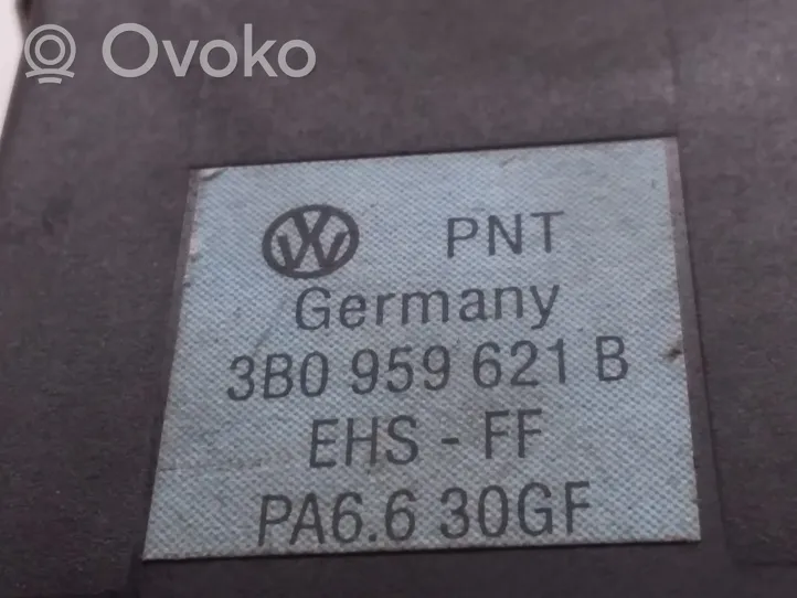 Volkswagen PASSAT B5 Tuulilasinlämmittimen kytkin 3B0959621B