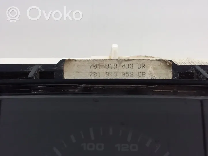 Volkswagen Transporter - Caravelle T4 Speedometer (instrument cluster) 81117788