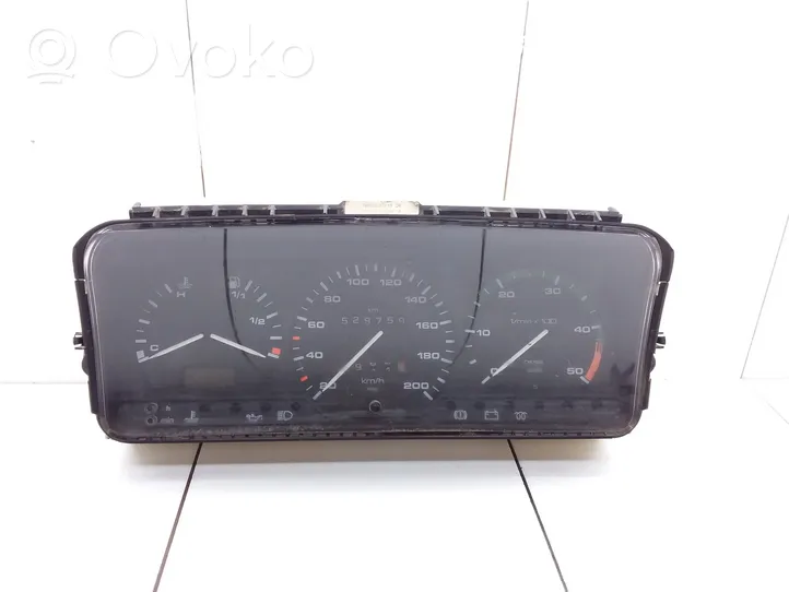 Volkswagen Transporter - Caravelle T4 Speedometer (instrument cluster) 81117788