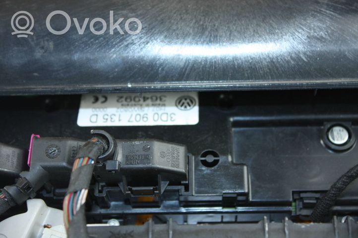 Volkswagen Phaeton Illuminazione sedili anteriori 3D0951171A