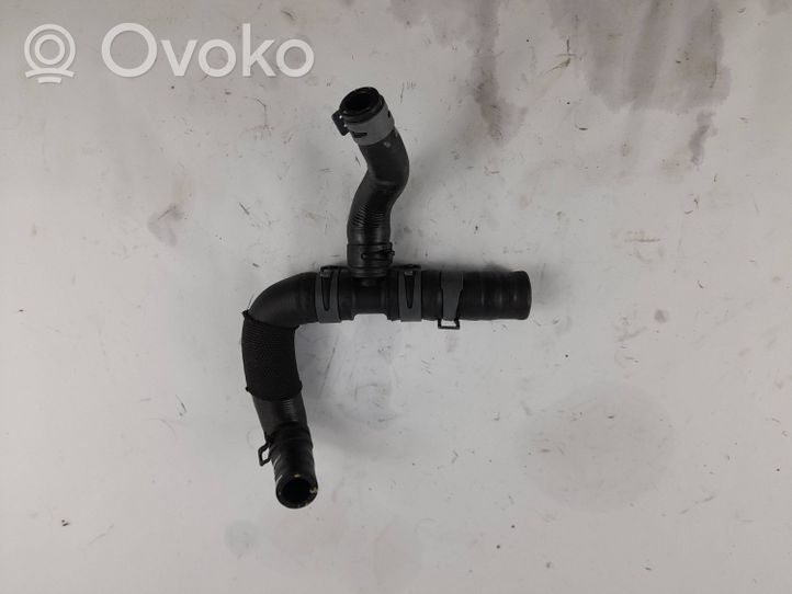 Volkswagen Golf VIII Tubo flessibile del liquido di raffreddamento del motore 3Q0122073AA