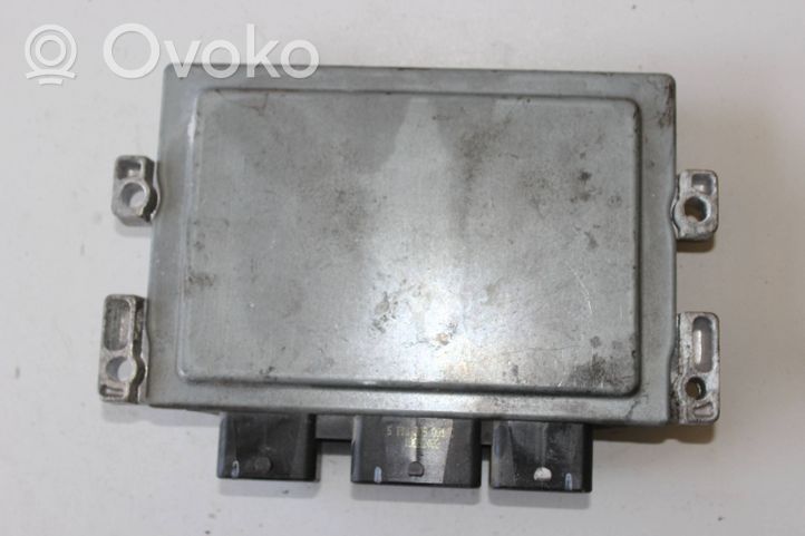 Renault Clio III Module confort 8200522357