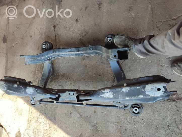 Jeep Cherokee Berceau moteur 68157897AE