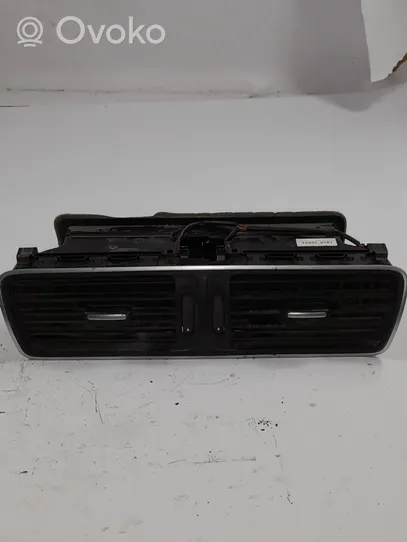 Volkswagen PASSAT B7 Dash center air vent grill 3AC819728A