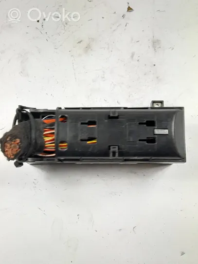 Volkswagen Caddy Fuse box set 2K2970019