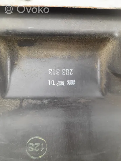 Skoda Octavia Mk2 (1Z) Cubierta del motor (embellecedor) 06F133837AB