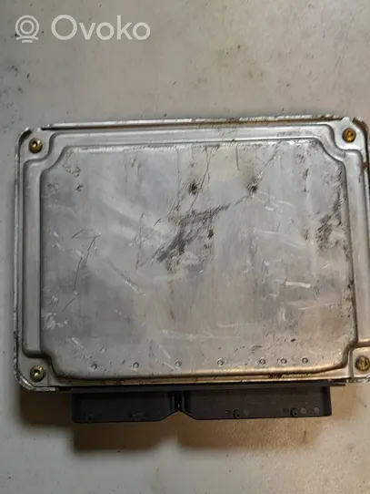 Audi A3 S3 8V Sterownik / Moduł ECU 06A906032