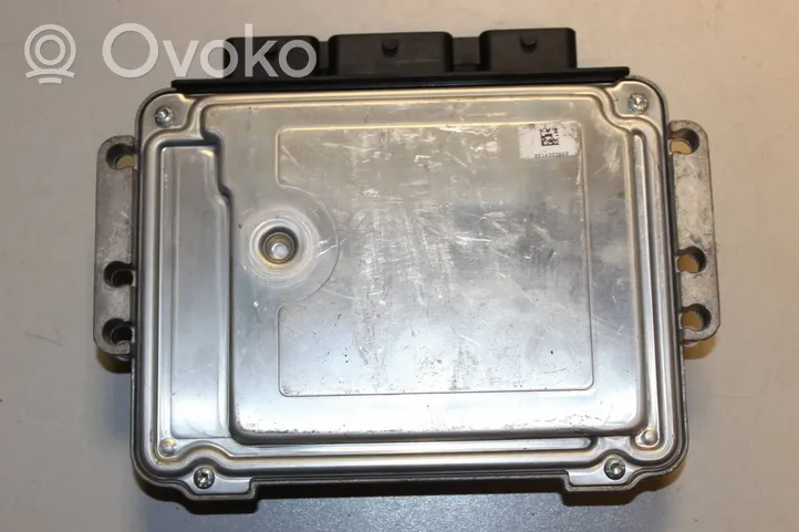 Citroen C4 Grand Picasso Variklio valdymo blokas 9665674480