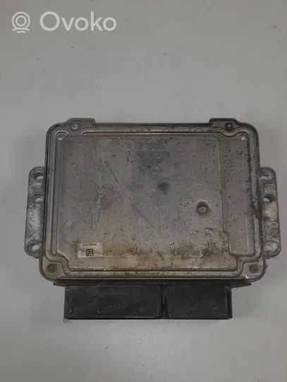 Opel Zafira B Sterownik / Moduł ECU 0281014024