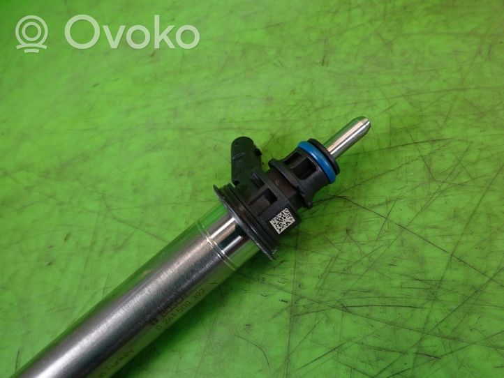 Infiniti QX30 Fuel injector A2560700187