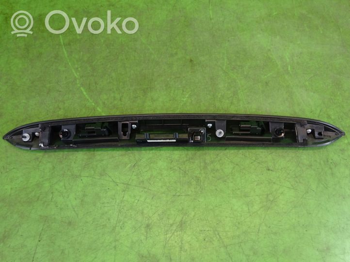 Infiniti Q30 Takaluukun rekisterikilven valon palkki 90818HW41A