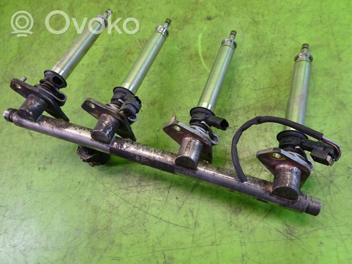 Infiniti QX30 Fuel injectors set A2560700187