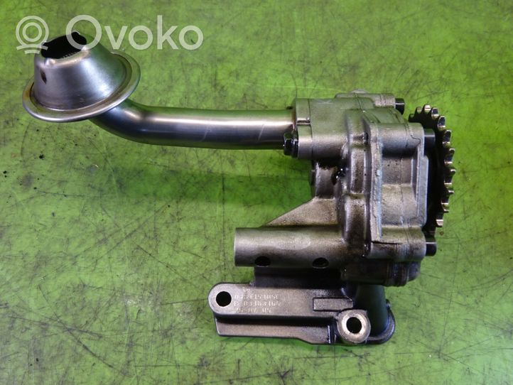 Volkswagen Jetta V Oil pump 038115105C