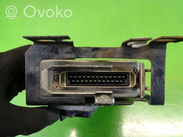 Volkswagen Golf II Komputer / Sterownik ECU silnika 