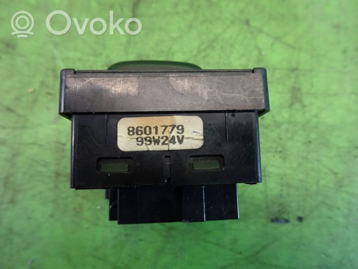Volvo S70  V70  V70 XC Interrupteur d’éclairage 8601779