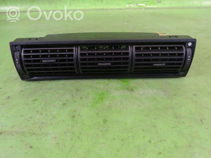 Audi A6 S6 C4 4A Griglia di ventilazione posteriore 4A1820951