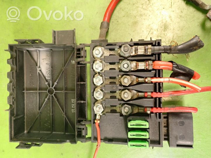 Skoda Octavia Mk1 (1U) Skrzynka bezpieczników / Komplet 1J0937550AF