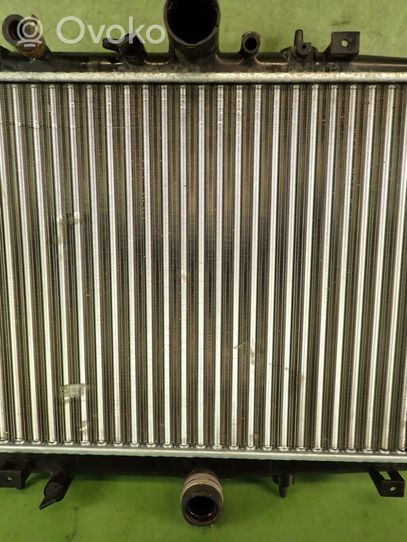 Peugeot 607 Radiateur de refroidissement 