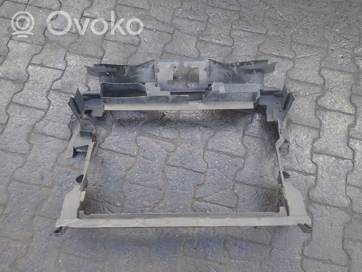 Mercedes-Benz A W168 Staffa di montaggio del radiatore A0019890803