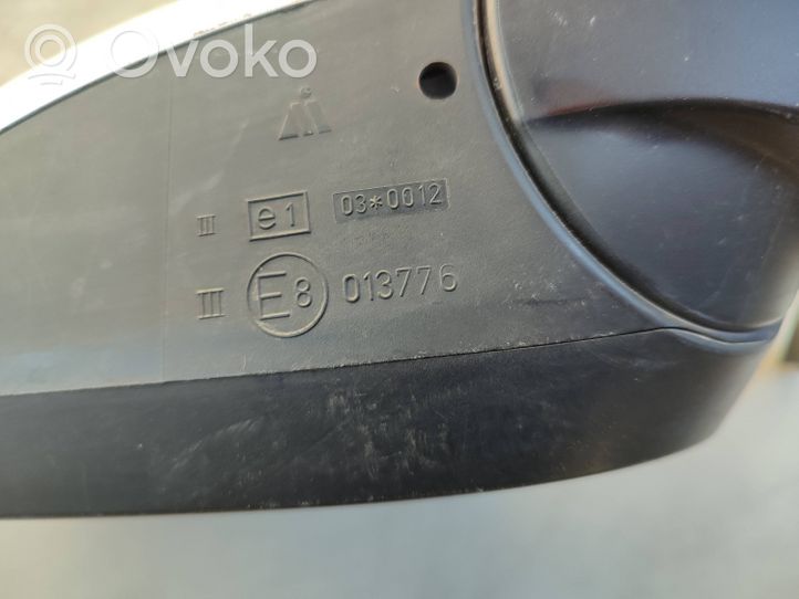 Suzuki Swift Elektryczne lusterko boczne drzwi przednich E8013776