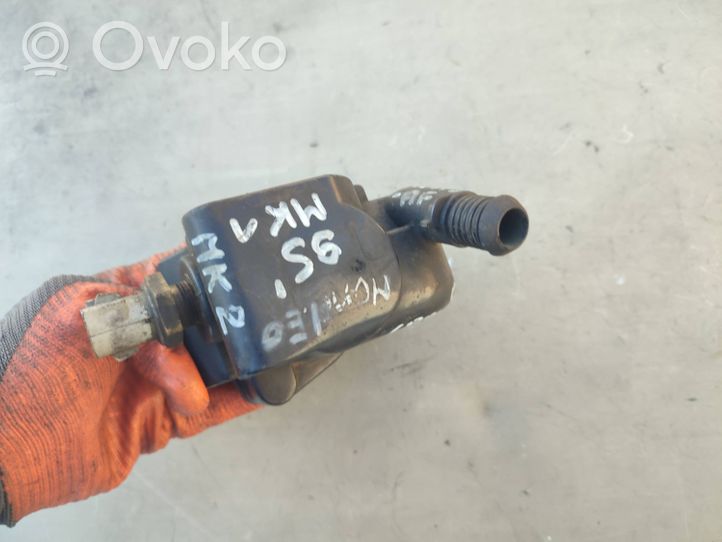 Ford Mondeo MK I Tuyau de liquide de refroidissement moteur 928M9K478AF