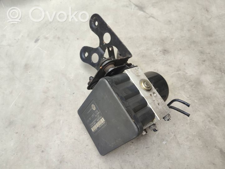 Skoda Octavia Mk2 (1Z) ABS-pumppu 1K0907379E