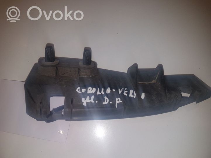 Toyota Corolla Verso AR10 Support de pare-chocs arrière 525620F010