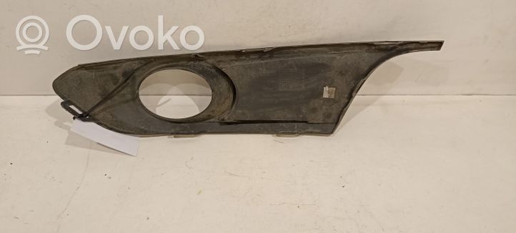 Volkswagen Jetta VI Priešrūkinio žibinto apdaila/ grotelės 5C6853666A