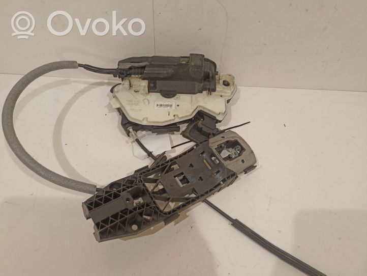 Volkswagen Sharan Front door lock 5K2837016H