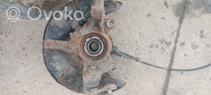 Toyota Avensis T220 Front wheel hub 