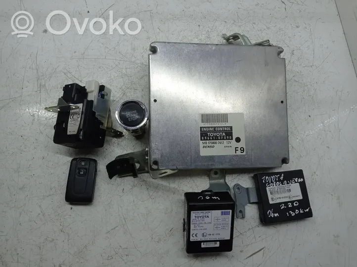 Toyota Corolla Verso AR10 Kit calculateur ECU et verrouillage 896610f090