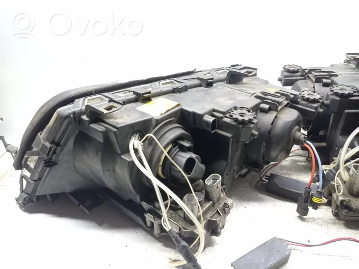 BMW 3 E46 Set di fari/fanali Bixenon