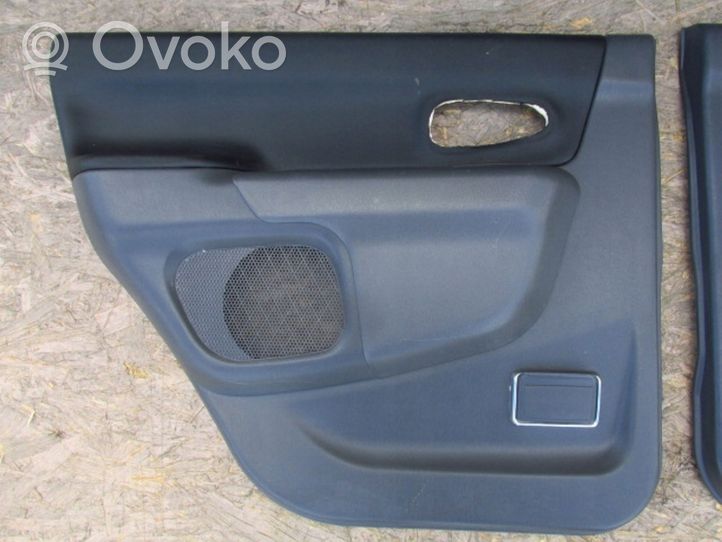 Mitsubishi Pajero Sport I Set di rivestimento del pannello della portiera 