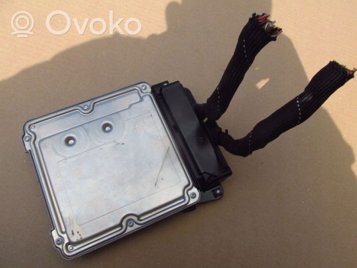 Audi A4 S4 B7 8E 8H Kit centralina motore ECU e serratura 