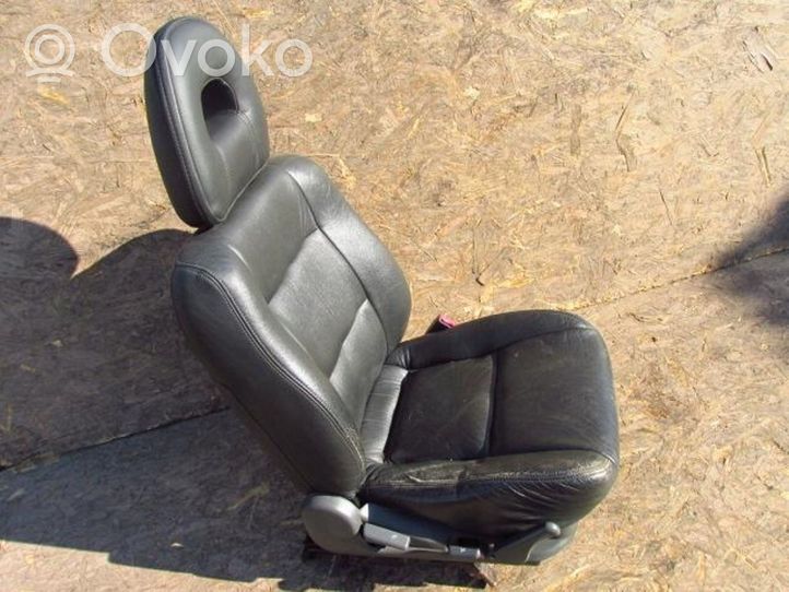 Mitsubishi Pajero Sport I Fotele / Kanapa / Komplet 