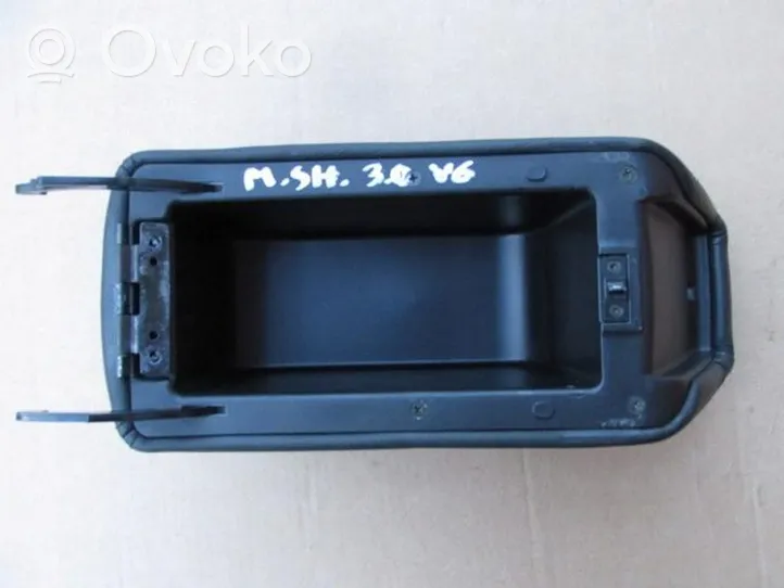 Mitsubishi Pajero Sport I Armrest Pajero