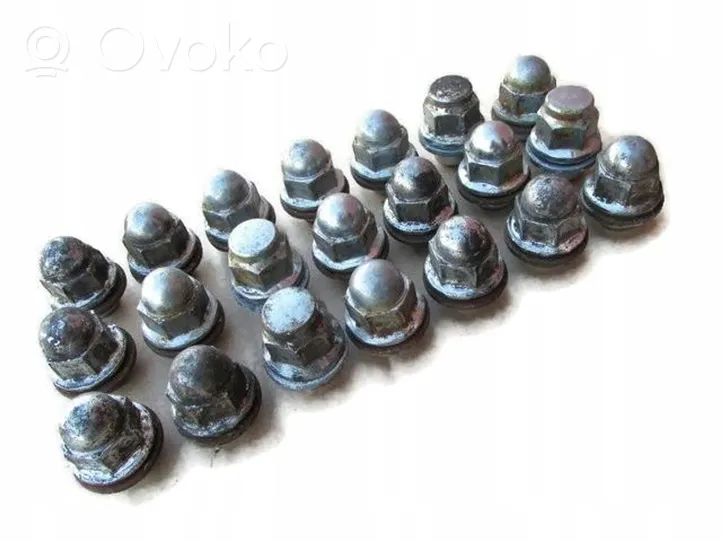 Mitsubishi Pajero Sport I Nuts/bolts 