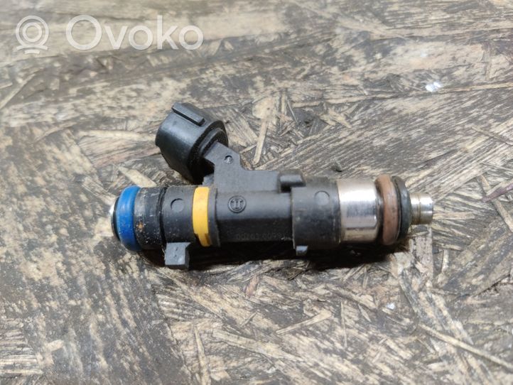 Infiniti G35 Fuel injector 0280158042