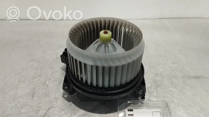 Toyota Verso-S Pečiuko ventiliatorius/ putikas 