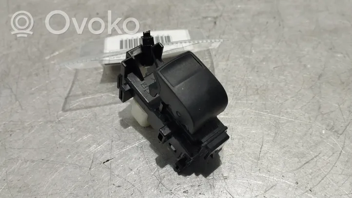 Toyota Verso-S Electric window control switch 