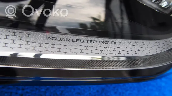 Jaguar XE Etu-/Ajovalo LX73-13W030-EB