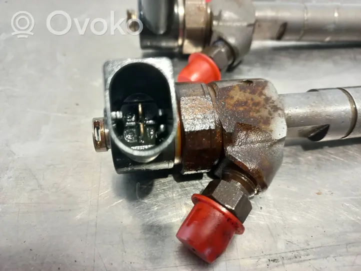 Mercedes-Benz C W203 Injecteur de carburant A6110701387