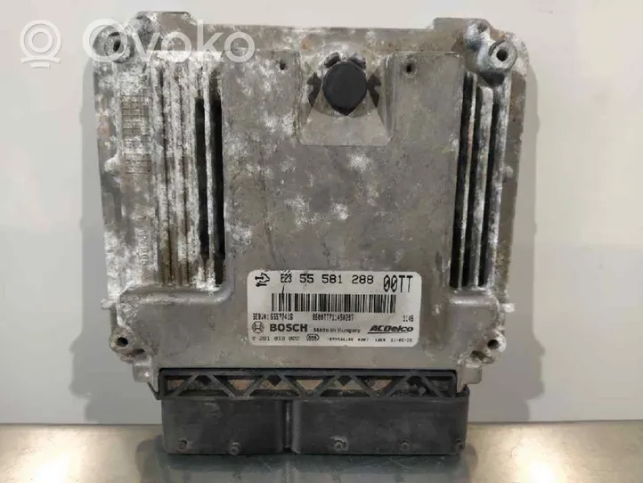 Opel Corsa D Sterownik / Moduł ECU 55581288