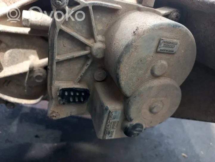 Nissan NP300 Manual 6 speed gearbox EA301