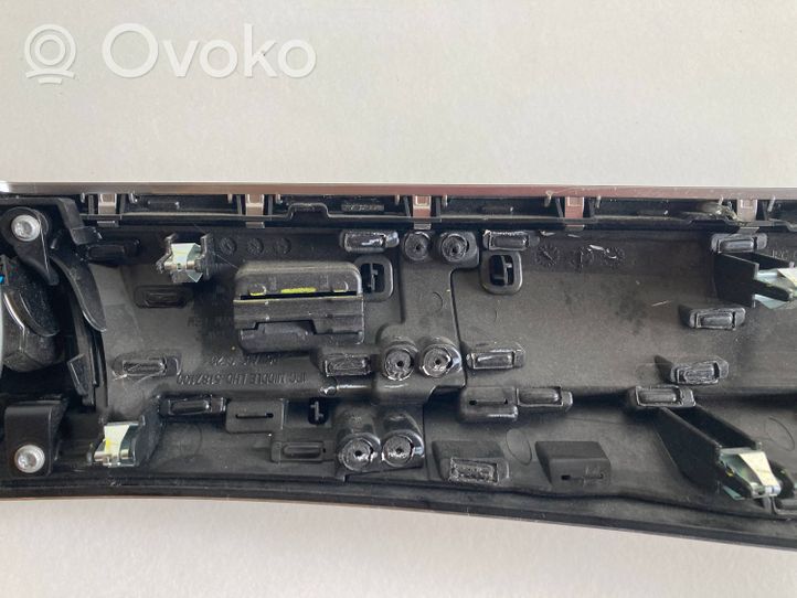 BMW X5 F15 Peleninė panelėje 927047209