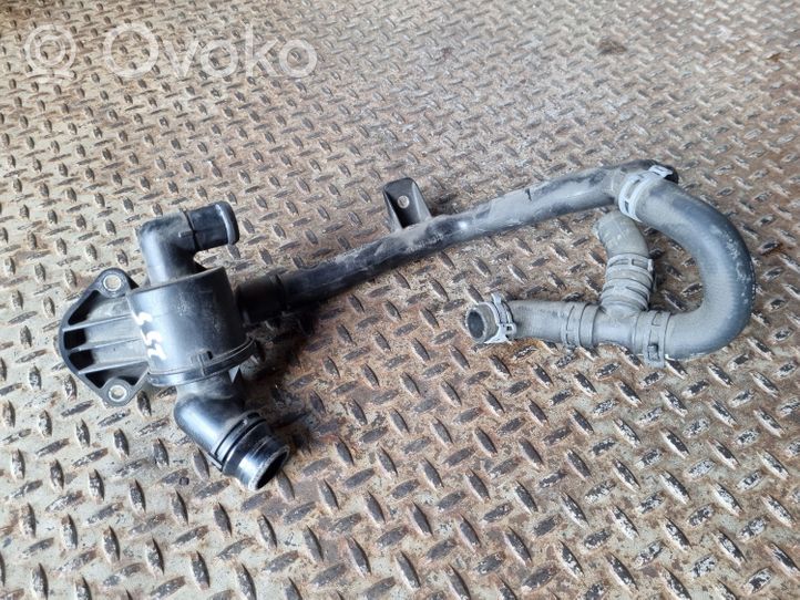 Audi A5 8T 8F Termostat / Obudowa termostatu 03L121111AD