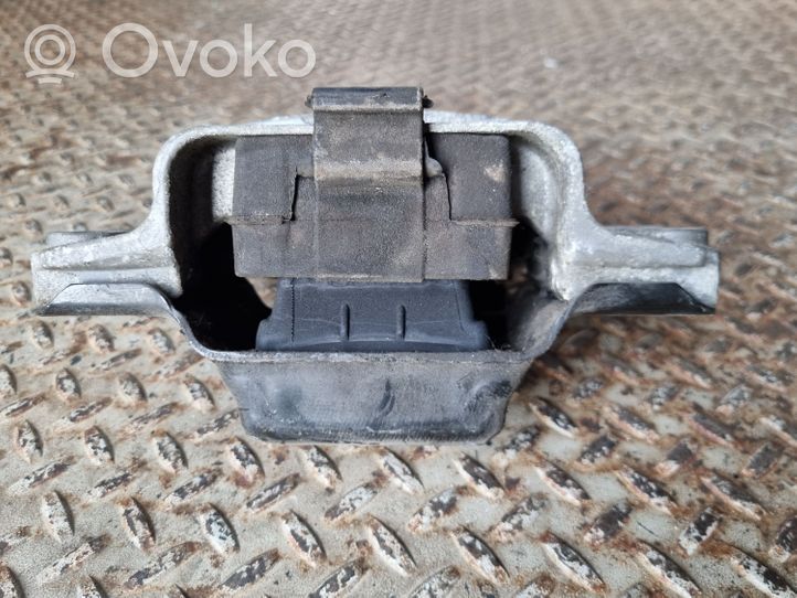 Volkswagen Touran I Gearbox mount 1K0199555N